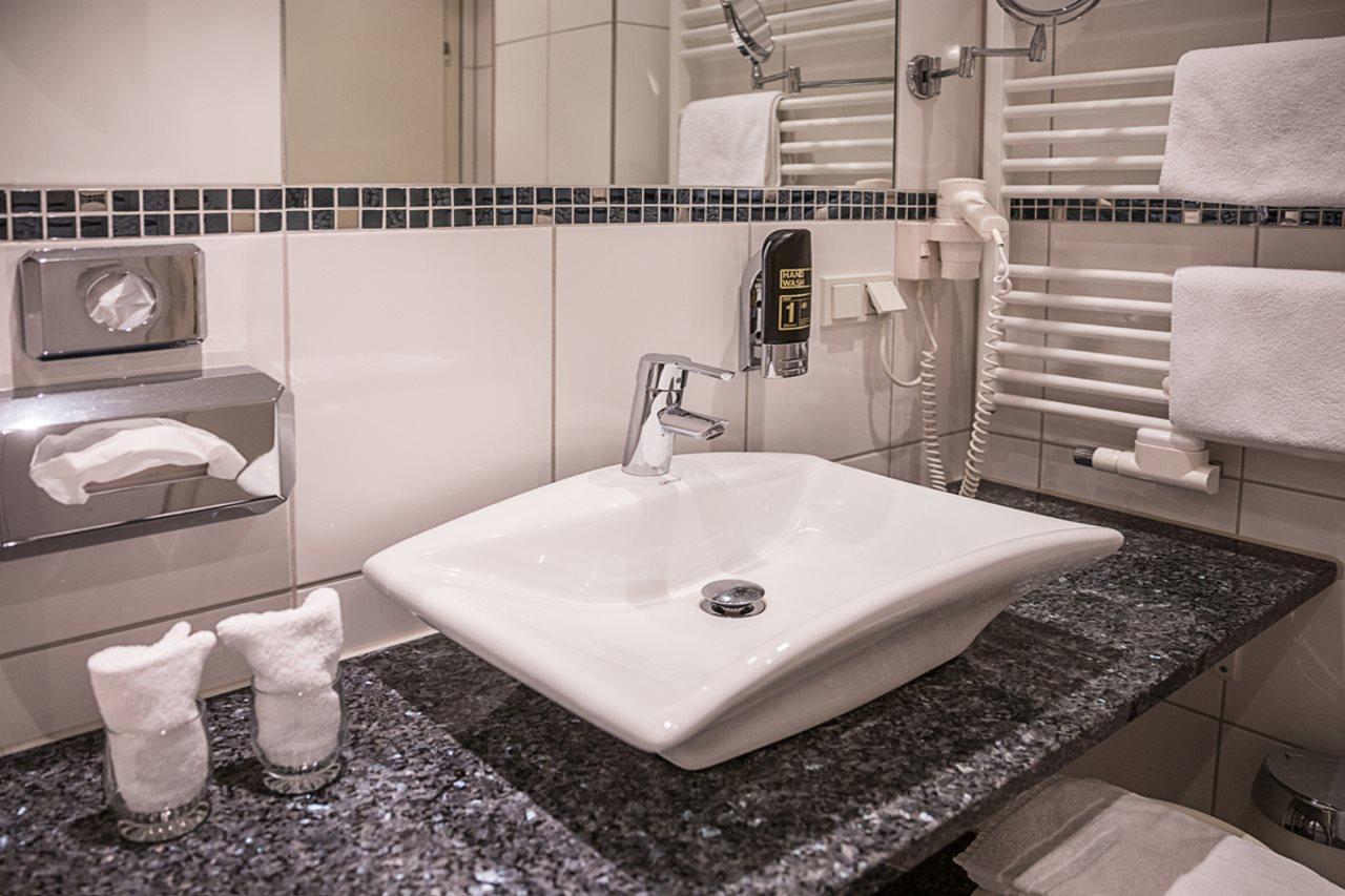 Hanau Hotel Brunnenhof מראה חיצוני תמונה